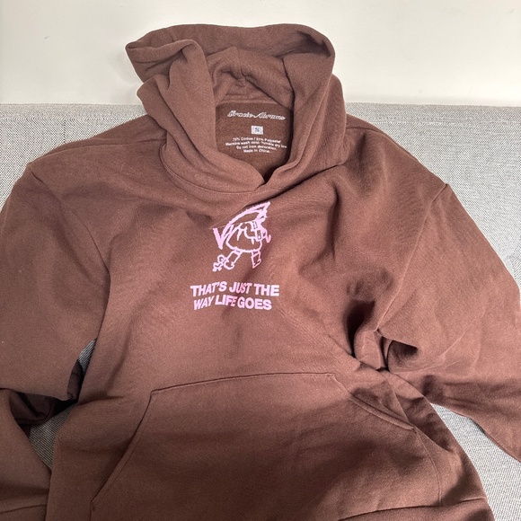 Gracie Abrams Tour Hoodie “That’s Just The Way Life Goes” Brown & Pink NEW - Picture 1 of 3